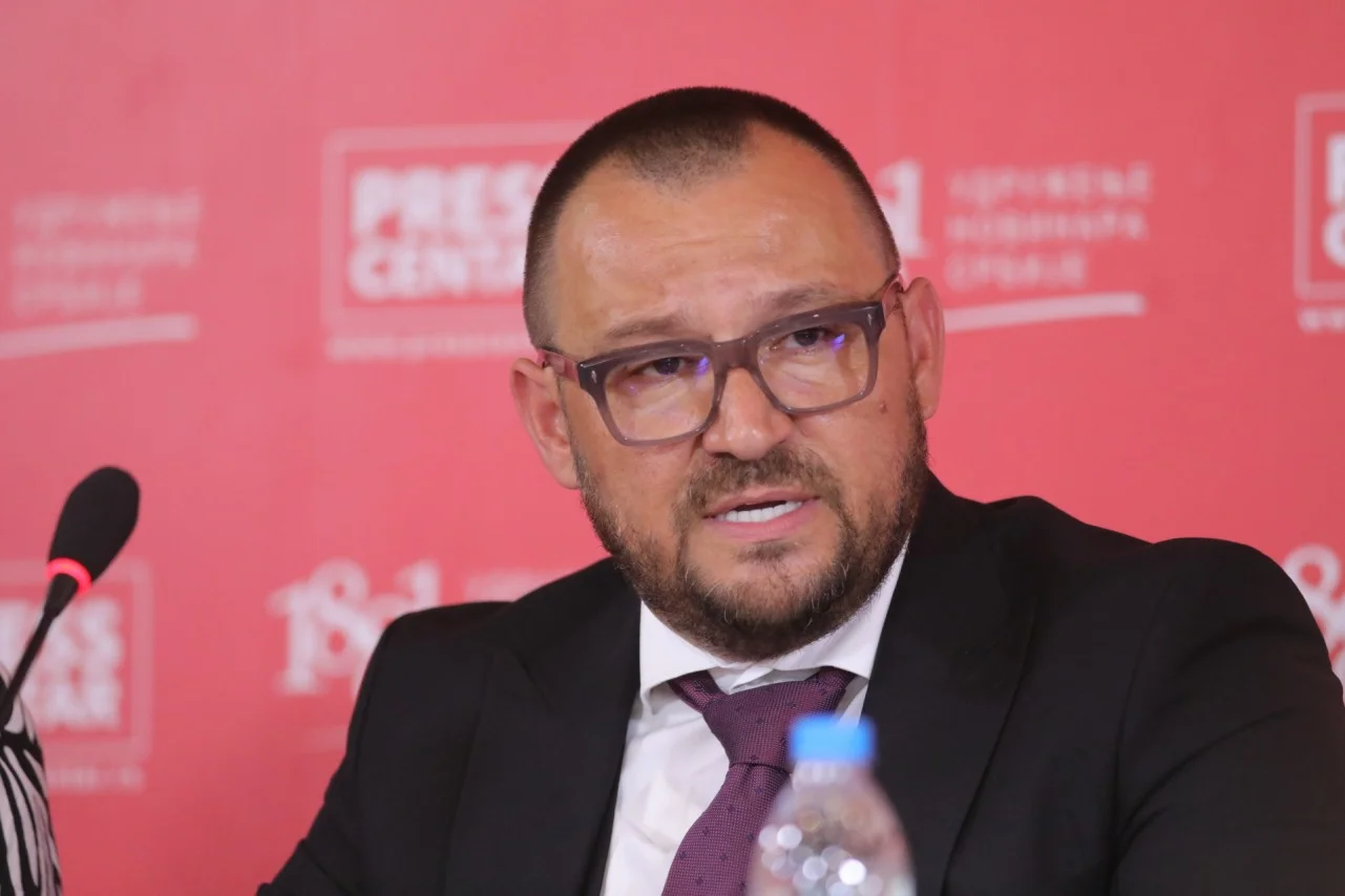 БИВШИ НЕСТОРОВИЋЕВ САРАДНИК ДУШАН КОМАЗЕЦ: Наслућивао сам...