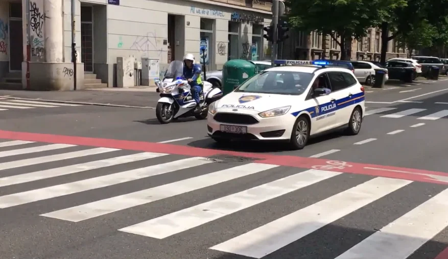 Група Хрвата планирала напад на српске сезонске раднике на Хвару, наоружали се палицама и стигли глисерима: Суд им одредио само меру опреза