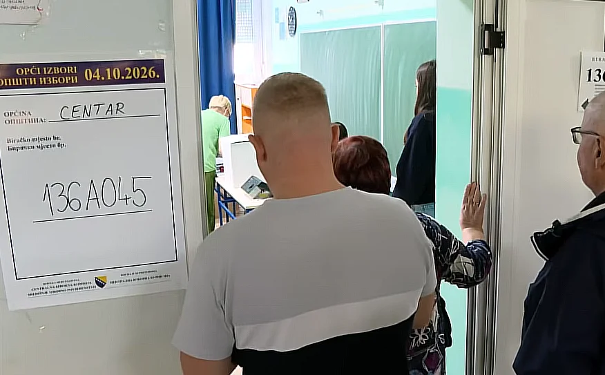 Пристижу први резултати избора у БиХ: Бећировић преузео вођство над Изетбеговићем, према подацима СНСД-а Цвијановић води за српског члана Председништва