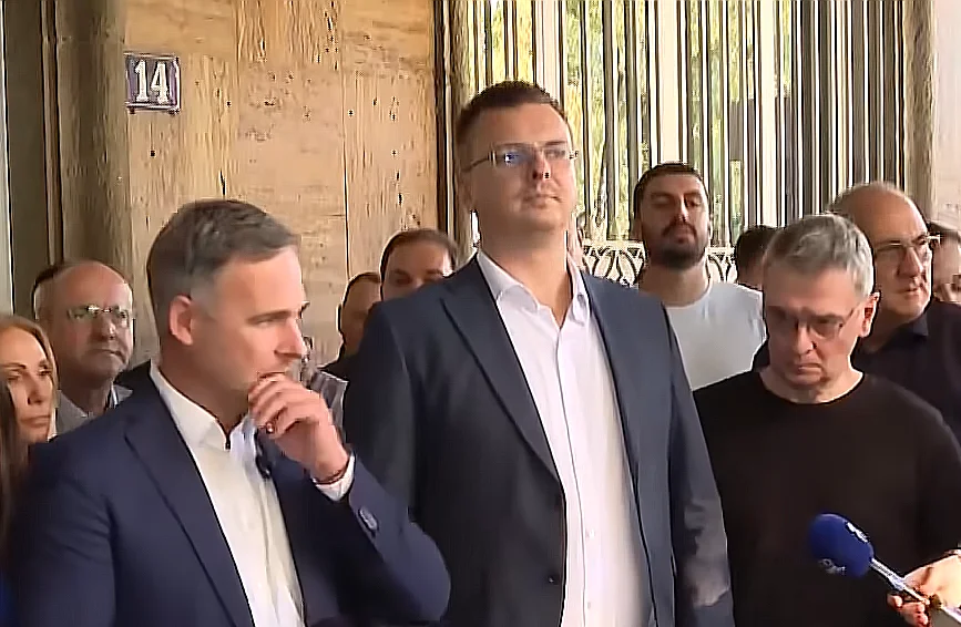 Коалиција "Народна Србија" поднела захтев РИК-у за повлачење њихове листе