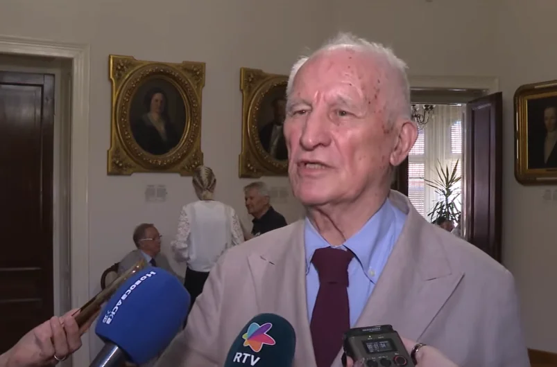 Матија Бећковић подржао листу "Аутентична десница"