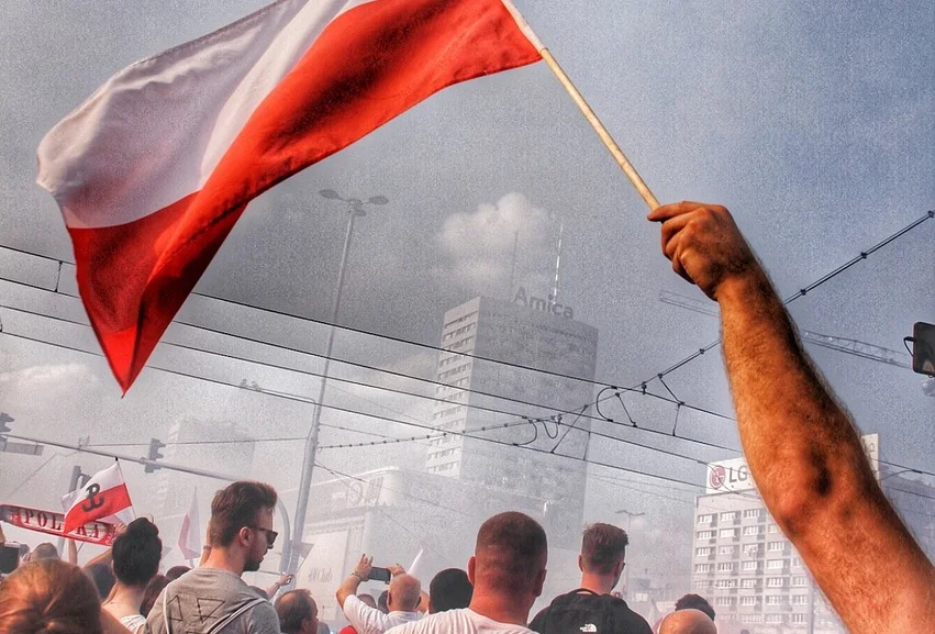 Пољска јача регионалне амбиције у контексту унутрашњих противречности