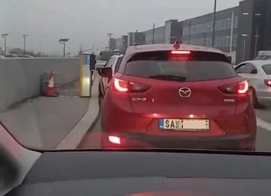 Уколико возите неког на Аеродром Никола Тесла треба да погледате овај видео да не би плаћали казну (ВИДЕО)