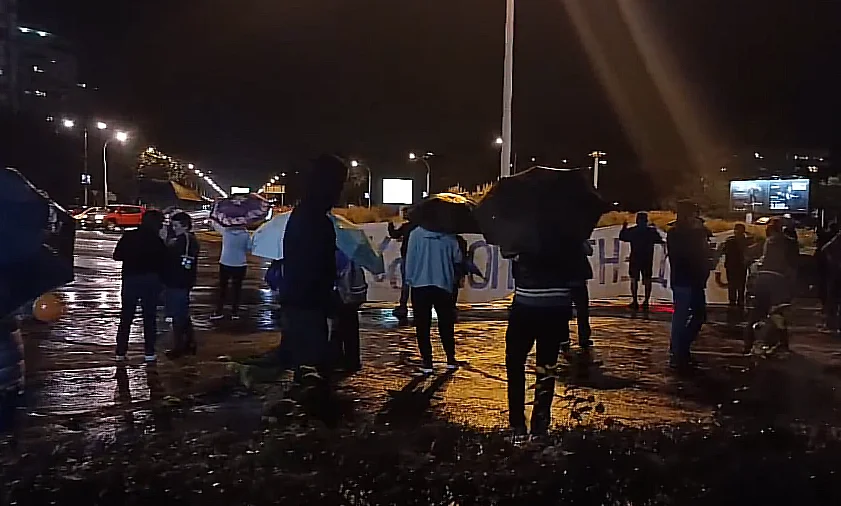 Incident na Novom Beogradu između pristalica SNS i građana koji podržavaju Studentsku listu (VIDEO)