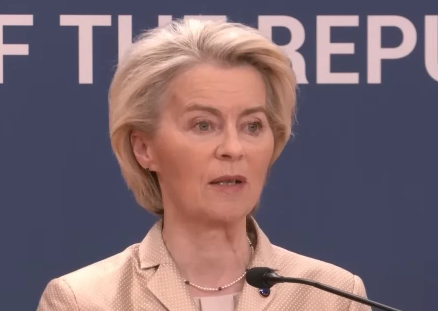 УРСУЛУ ФОН ДЕР ЛАЈЕН УРНИСАЛИ ЗБОГ ПУТИНА!