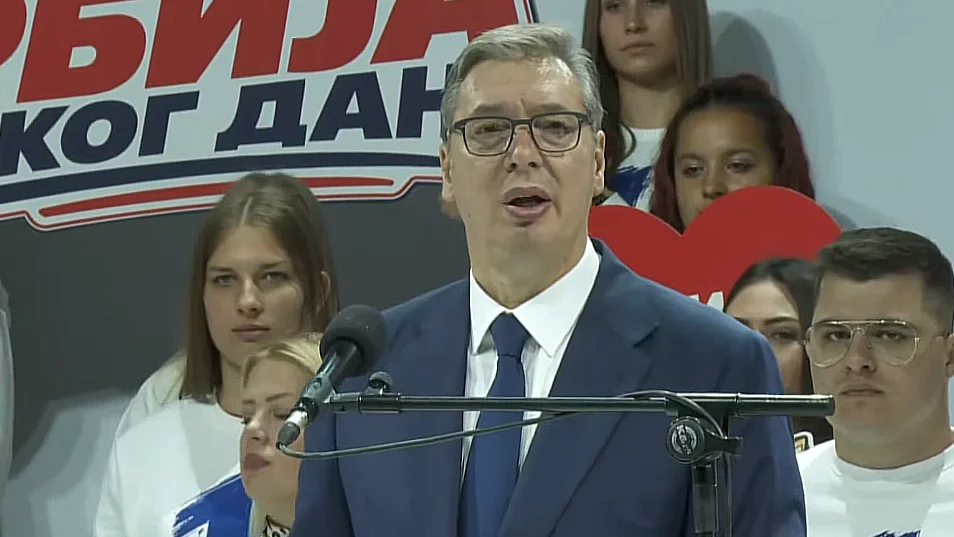 MUP saopštio koliko je ljudi bilo na skupu SNS u Novom Sadu