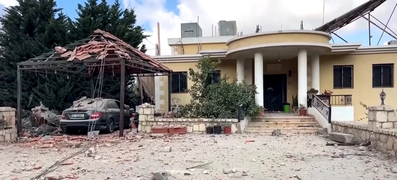У израелским нападима на Либан погинуло најмање 11 људи, међу њима двоје деце и два спасиоца