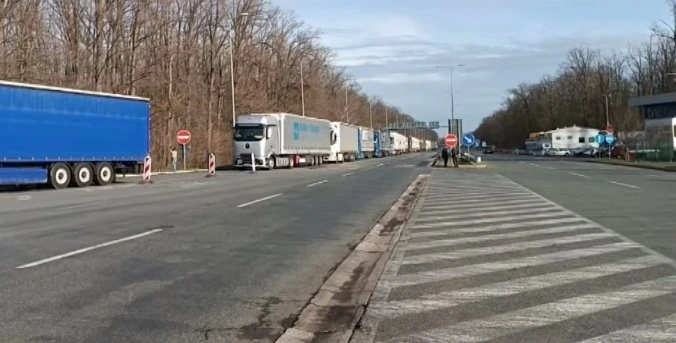 Превозници спремају 14. септембра блокаду граница са ЕУ