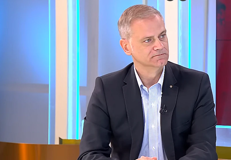 Стефановић: САД укинуле таксе Србији због одлуке Врховног суда. Вучић поново лаже грађане, а у томе му помаже РТС