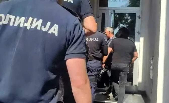 Izvršitelj odustao od iseljenja samohrane majke nakon što je dobio odluku suda (VIDEO)