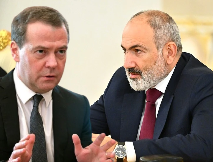 Пашињин изнео планове Јерменије, Медведев oдмах реаговао