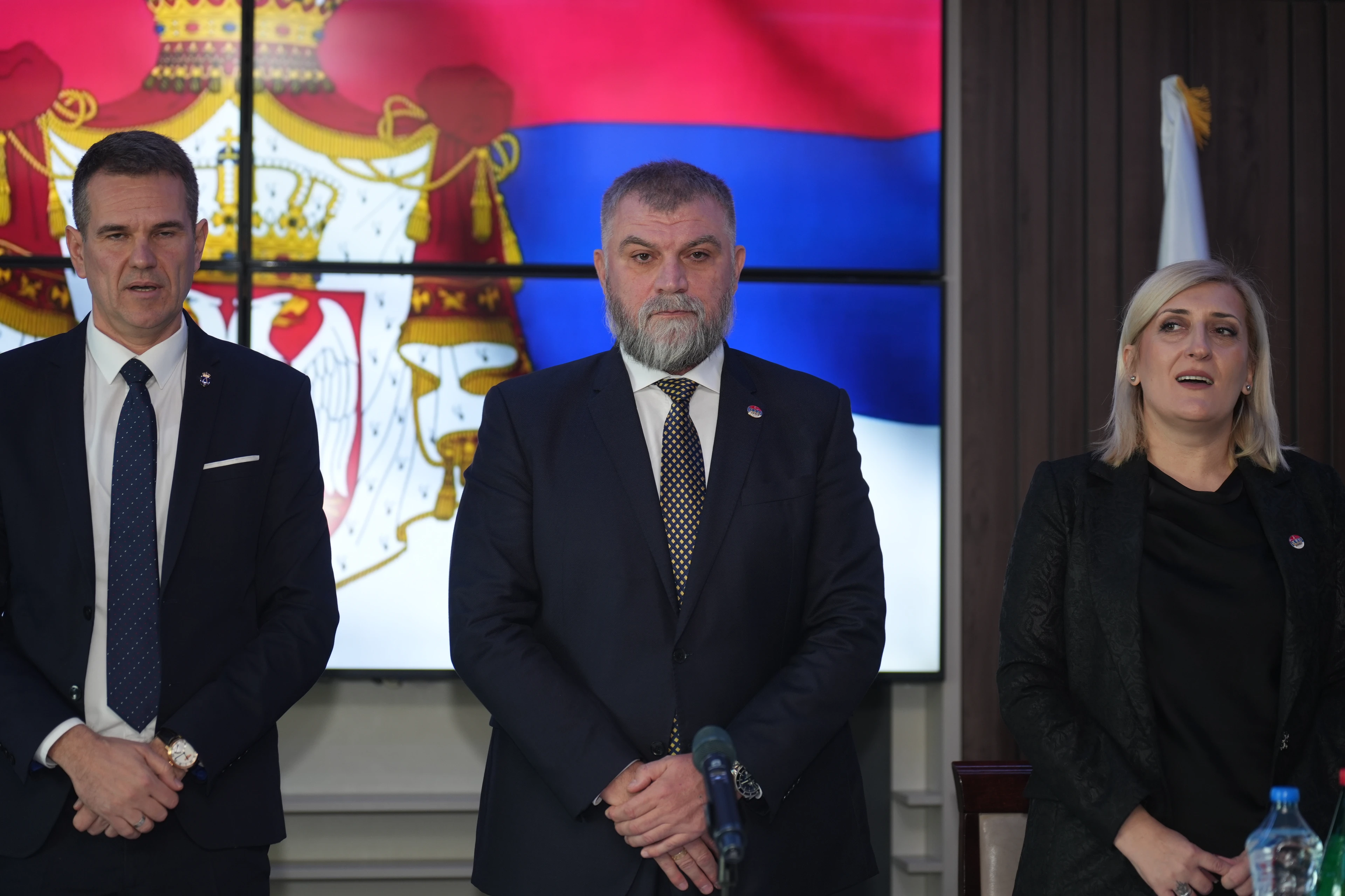 МОНАРХИСТИ: Недопустиво ћутање власти на позив да се убија што више Руса