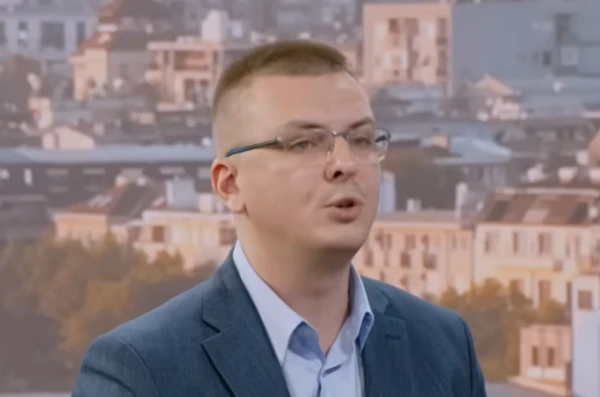 Локални одбори Новог лица Србије колективно напустили странку, подржавају Студентску листу