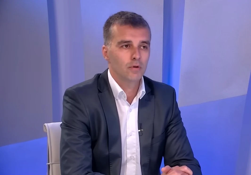 Саво Манојловић: Татјани Мићић, коју је физички напао Александар Шапић, констатована фрактура костију са дислокацијом. Тражимо притвор и смену Александра Шапића