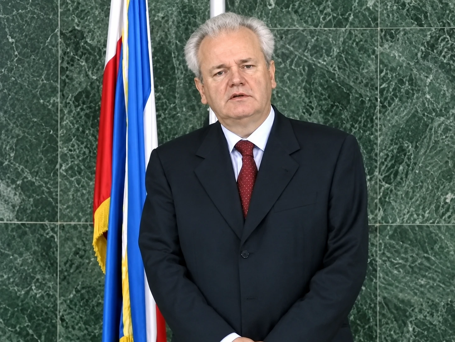 Овако је Слободан Милошевић признао изборни пораз и предао власт (ВИДЕО)