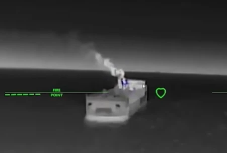 НАСТАВЉА СЕ ТЕРОР НА ЦРНОМ МОРУ: Руси за недељу дана погодили 32 украјинска пловила, бродови и вечерас горели (ВИДЕО)
