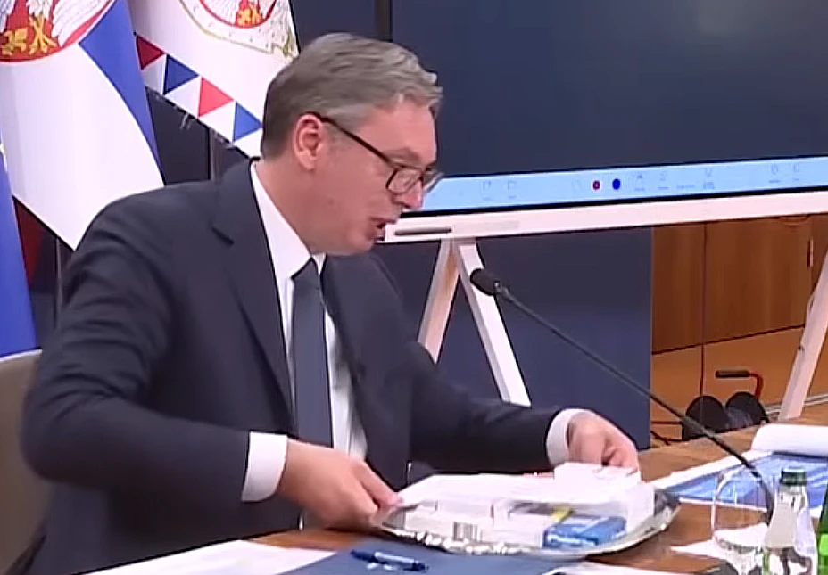 Огласила се Фармацеутска комора Србије након Вучићевог обраћања: Апотека није продавница, а лек није роба