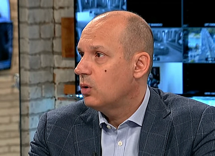 Лекари о изјави Лончара да је болница у Новом Пазару такси станица за Београд: “Министар притиснут с врха, па нас вређа”